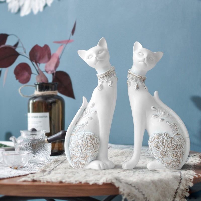 Figurine Decorative Resin Cat statue by Blak Hom