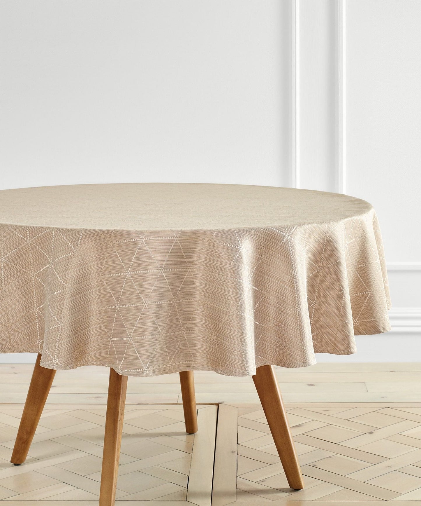 Emerson Diamond Jacquard Tablecloth by Blue Loom