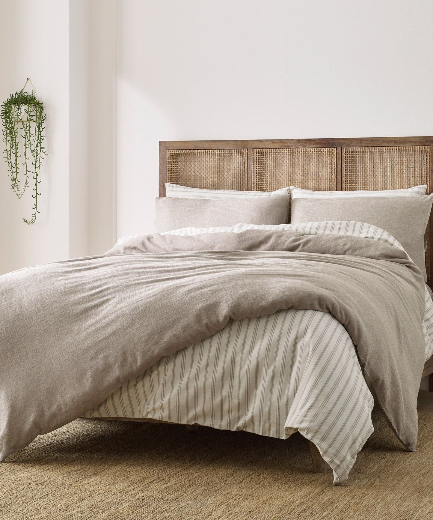 Vivie Solid Stone Washed Duvet Set by Blue Loom