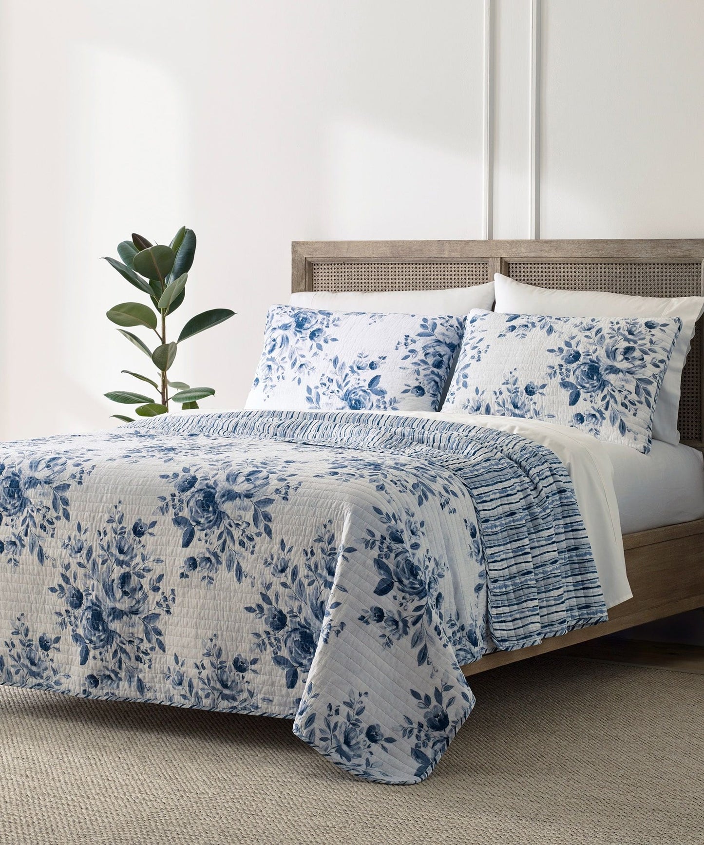 Dalia Reversible Print Quilt Set by Blue Loom