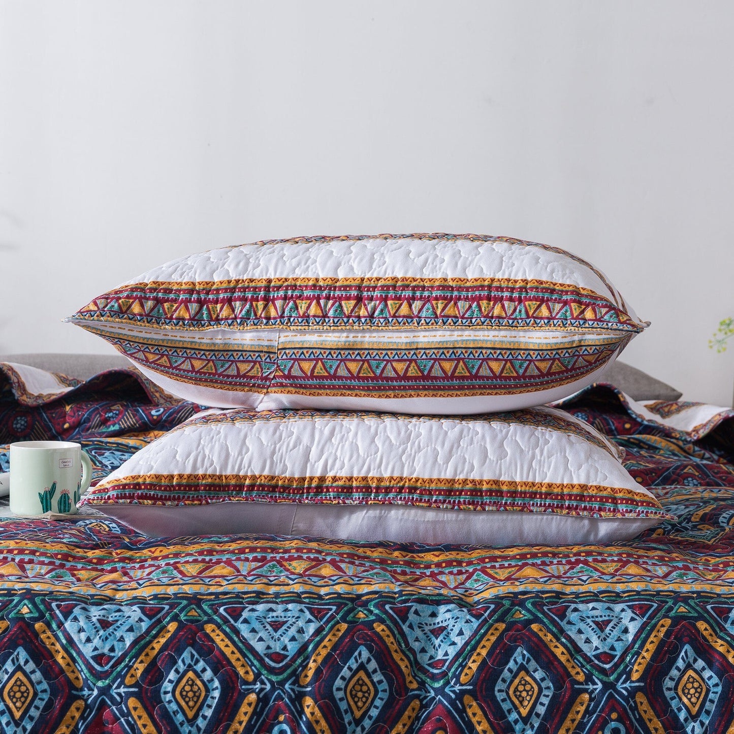 DaDa Bedding Southwestern Aztec Bohemian Desert Tribal Quilted Bedspread Set (KSX-002) by DaDa Bedding Collection