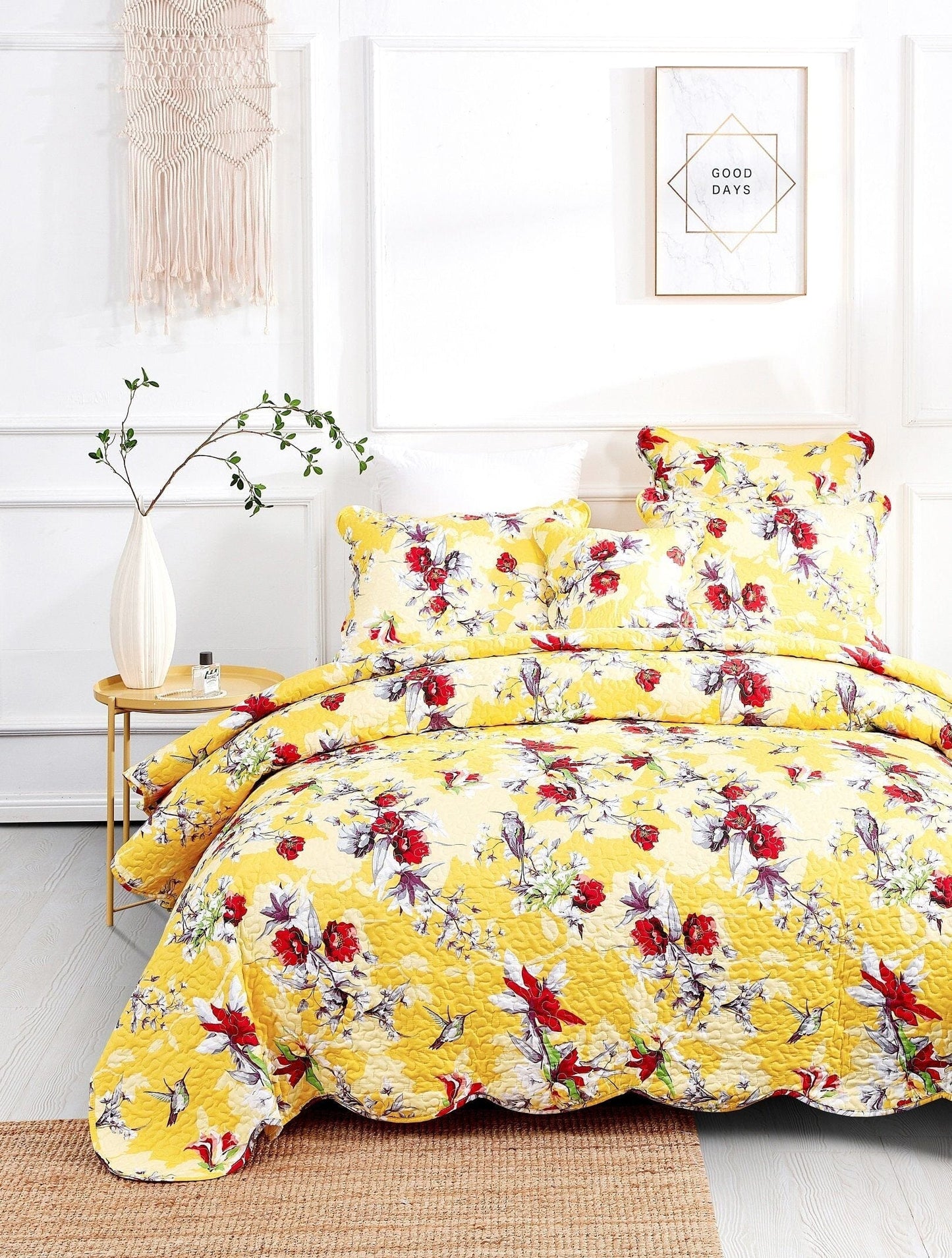 DaDa Bedding Radiant Sunshine Yellow Hummingbirds Floral Scalloped Bedspread Set (JHW-925) by DaDa Bedding Collection