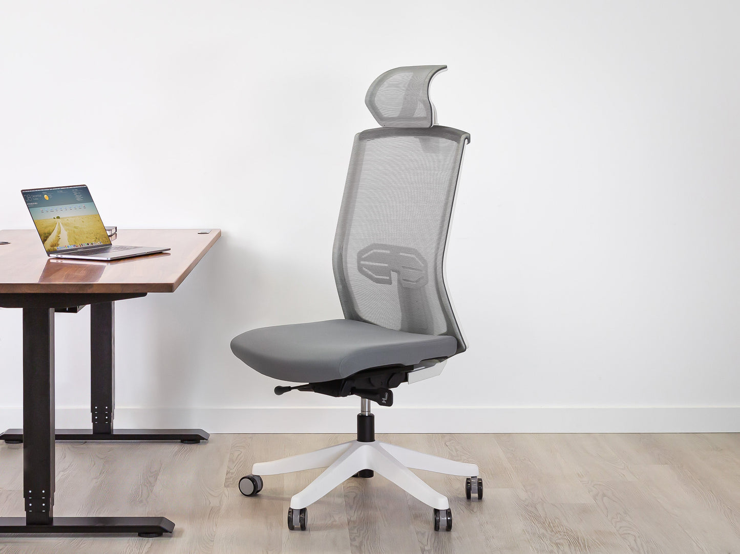 KarmaChair - Ergonomic Armless Chair by EFFYDESK