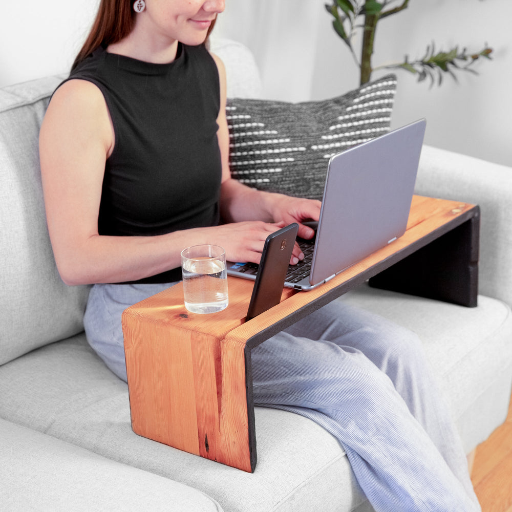 overLAP laptop table by Formr