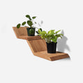 Lean shelf by Formr