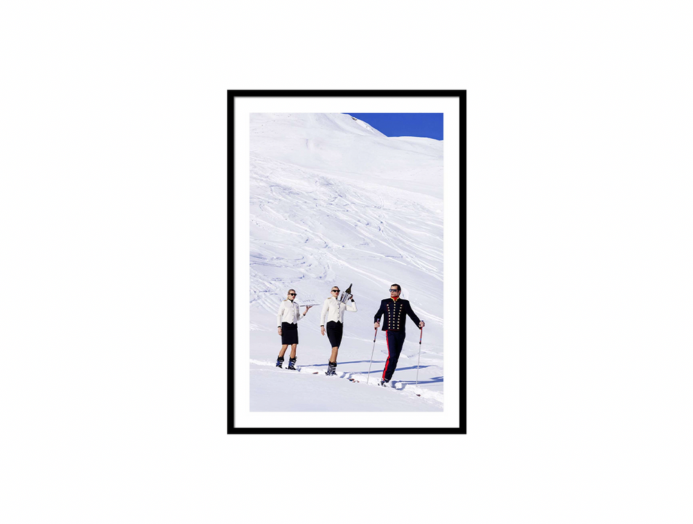 Snow Service Framed Print by Mode-De-Vie