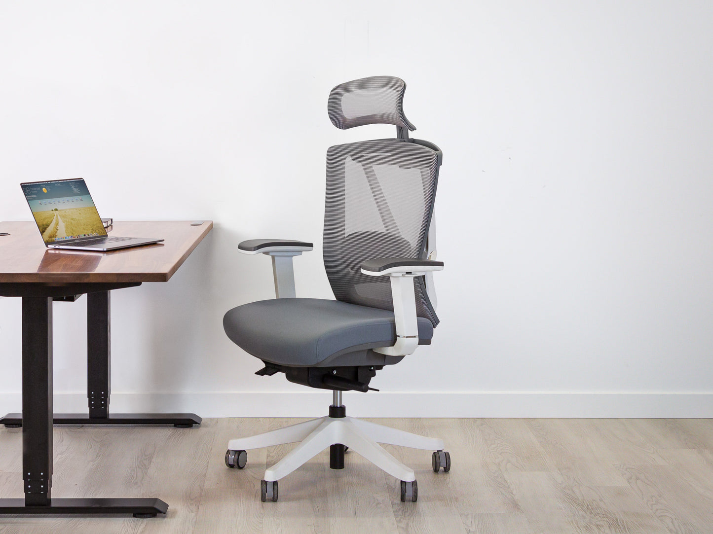 AeryChair - Ergonomic Chair by EFFYDESK