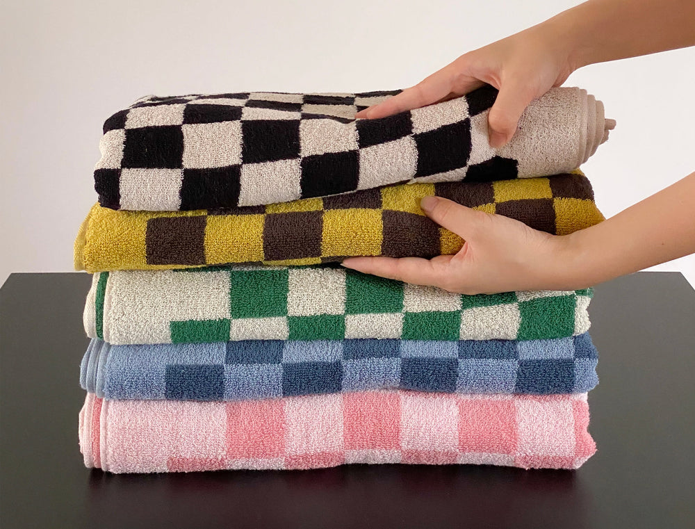 Checkered Towels by Mode-De-Vie