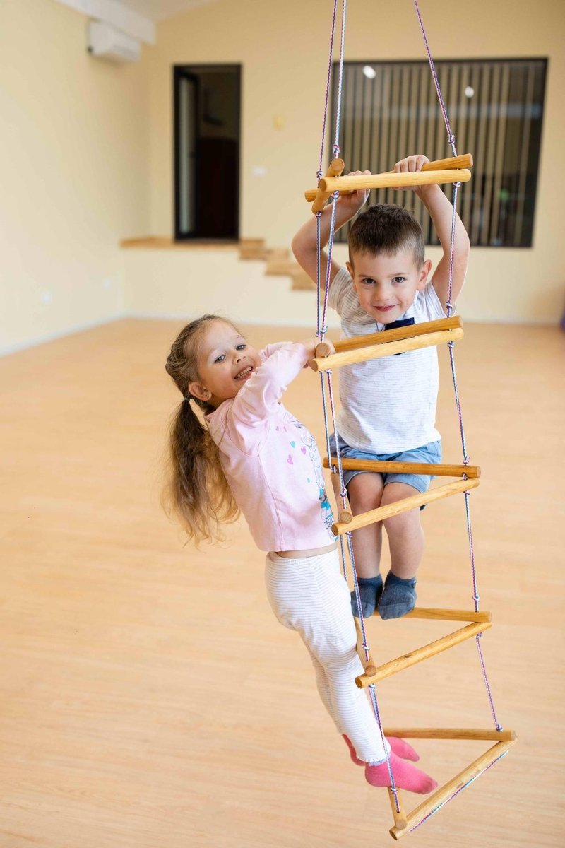 Triangle rope ladder for kids by Goodevas